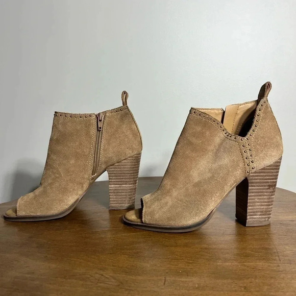 Lucky Brand Suede Peep Toe Boots 7m - Picture 1 of 5